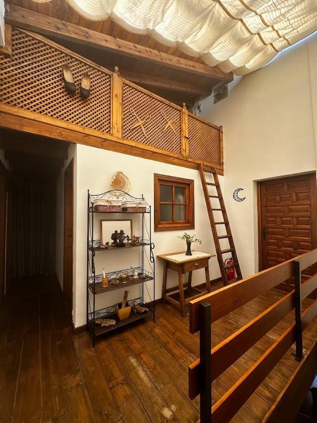 Espaciosa Y Elegante Casa Rural En Los Marines Екстериор снимка