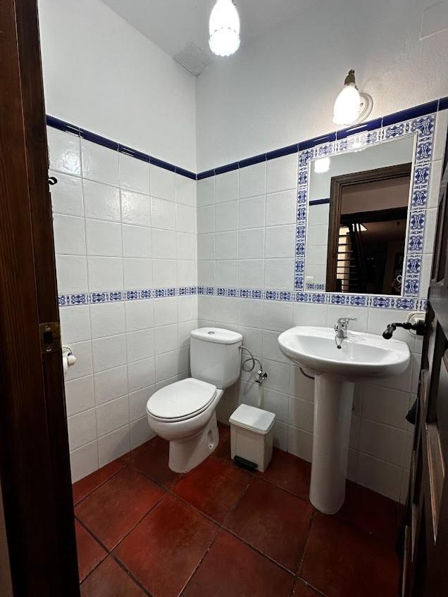 Espaciosa Y Elegante Casa Rural En Los Marines Екстериор снимка